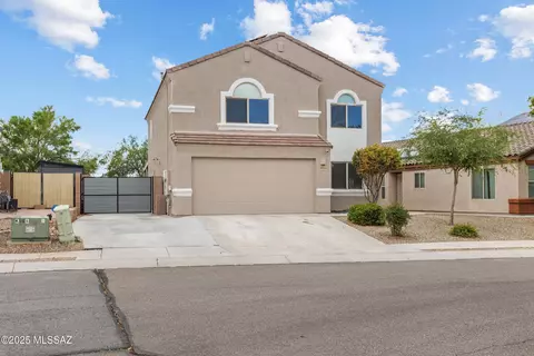 8056 S Nautilus Dr, Tucson, AZ 85756