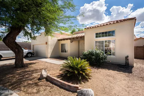 10211 N Tarheel Pl, Oro Valley, AZ 85737