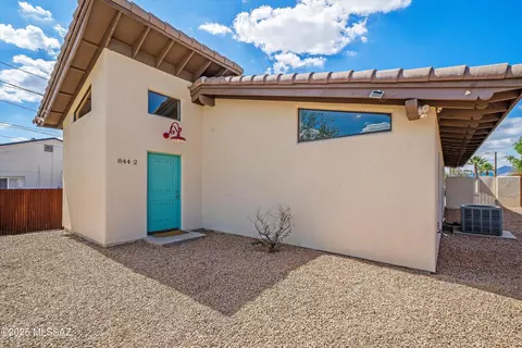 844 E Lee St, Tucson, AZ 85719 photo 4