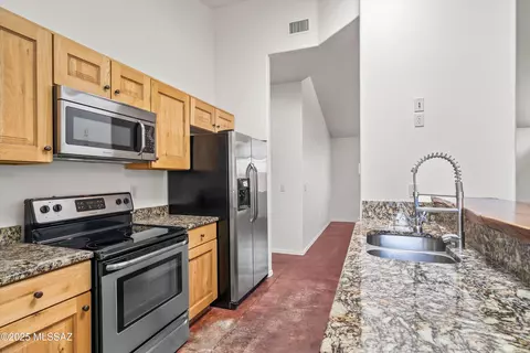 844 E Lee St, Tucson, AZ 85719 photo 11