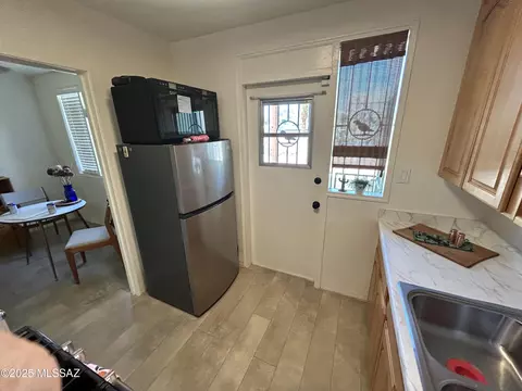 Kitchen - 2951 E 17th St, Tucson, AZ 85716 photo 3 of 4
