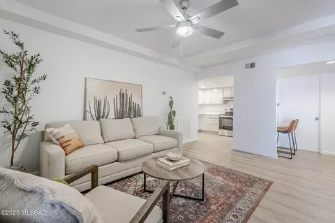 4203 N River Grove Cir #103, Tucson, AZ 85719