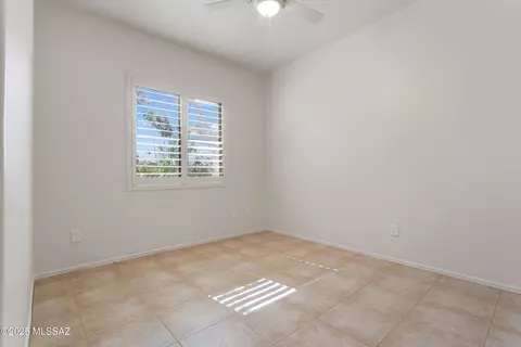 Bedroom - 14243 E Whisper Trl, Vail, AZ 85641 photo 6 of 7