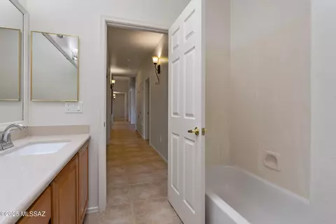 Bath - 14243 E Whisper Trl, Vail, AZ 85641 photo 6 of 6