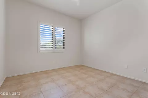 Bedroom - 14243 E Whisper Trl, Vail, AZ 85641 photo 5 of 7