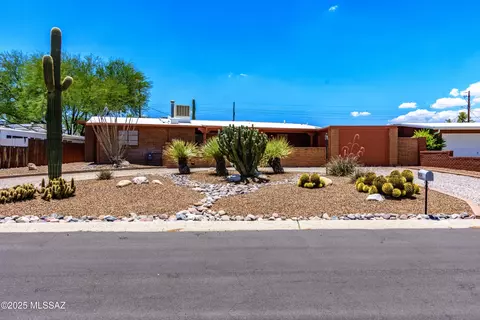 5750 E Baker St, Tucson, AZ 85711 photo 2