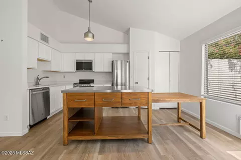 Kitchen - 9748 E 2nd St, Tucson, AZ 85748 photo 2 of 5