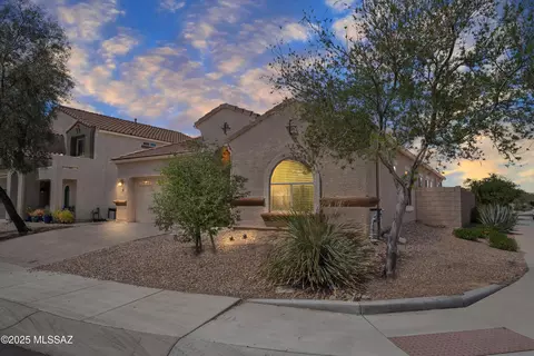 8994 W Rolling Springs Dr, Marana, AZ 85653