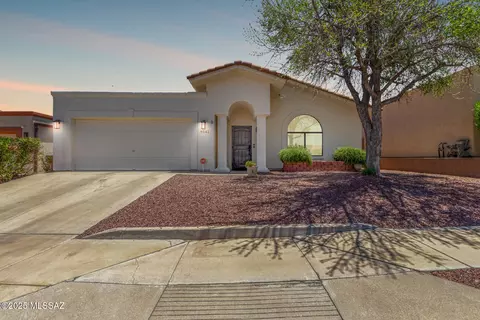 9541 E Kokopelli Cir, Tucson, AZ 85748