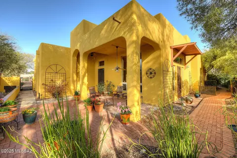 2814 N Torino Ave, Tucson, AZ 85712