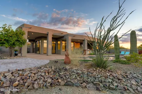 Exterior - 8505 S Circle C Ranch Rd, Vail, AZ 85641 photo 7 of 13