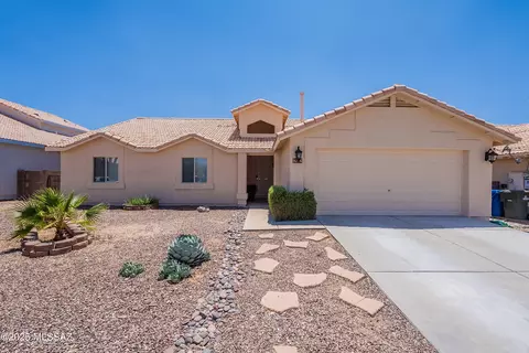 9276 E Amethyst Quartz Dr, Tucson, AZ 85747