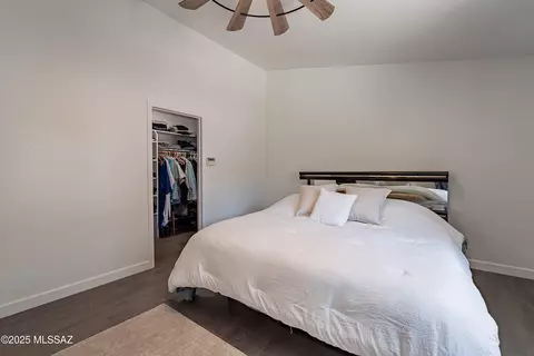 Bedroom - 9276 E Amethyst Quartz Dr, Tucson, AZ 85747 photo 2 of 8