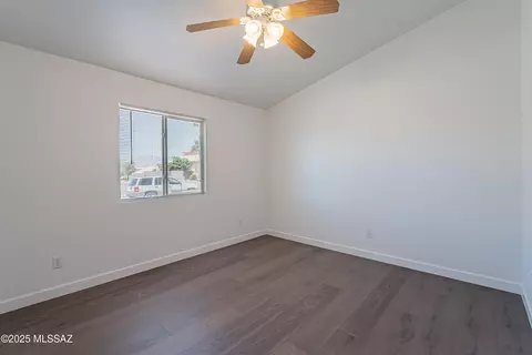 Bedroom - 9276 E Amethyst Quartz Dr, Tucson, AZ 85747 photo 4 of 8