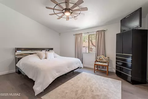 Bedroom - 9276 E Amethyst Quartz Dr, Tucson, AZ 85747 photo 1 of 8