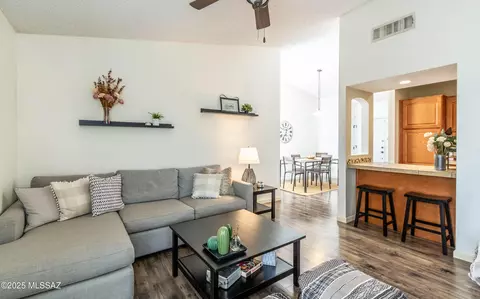 6470 N Tierra De Las Catalinas #98, Tucson, AZ 85718
