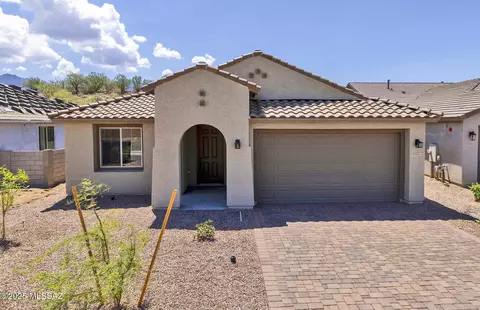 13277 N Nepheline Way, Oro Valley, AZ 85755