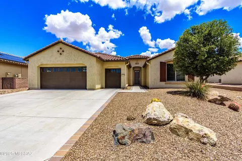 2129 E Madera Plateau Dr, Green Valley, AZ 85614