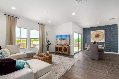 1163 S Nedra Pl, Vail, AZ 85641