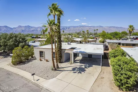9415 E Simon Pl, Tucson, AZ 85710
