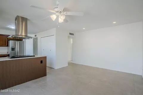 9415 E Simon Pl, Tucson, AZ 85710 photo 16