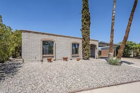 9415 E Simon Pl, Tucson, AZ 85710 photo 3