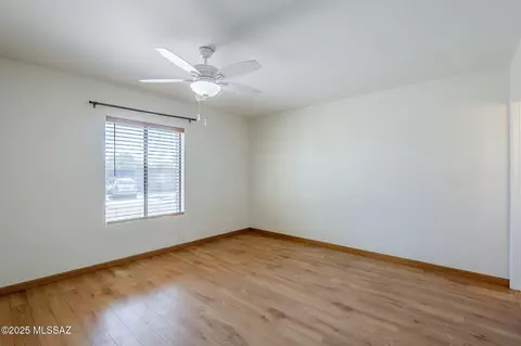 9415 E Simon Pl, Tucson, AZ 85710 photo 17