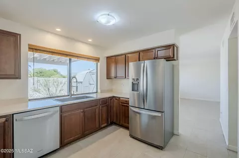 9415 E Simon Pl, Tucson, AZ 85710 photo 13