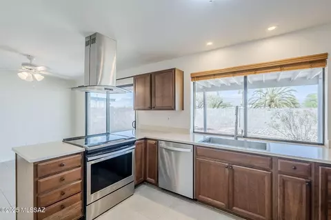 9415 E Simon Pl, Tucson, AZ 85710 photo 9