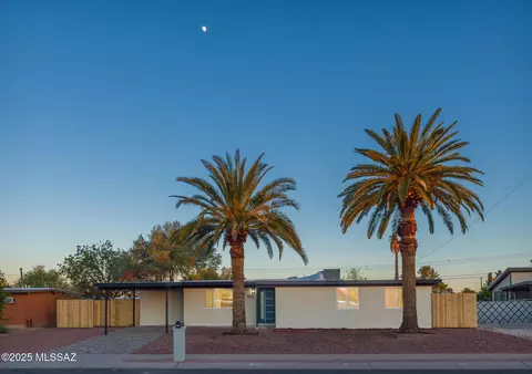 7256 Eastview Dr, Tucson, AZ 85710