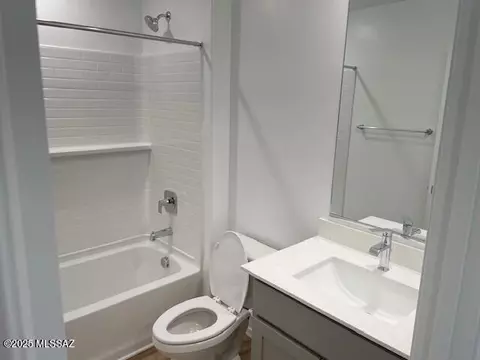 Bath - 12181 E Morris Carson Dr, Vail, AZ 85641 photo 3 of 3