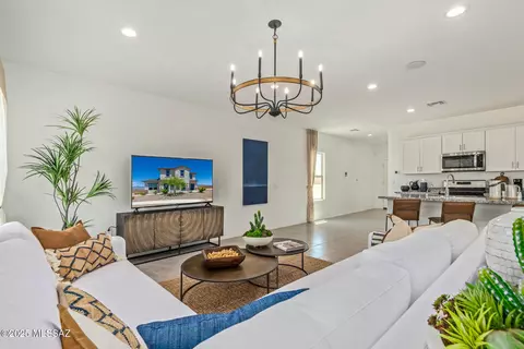 Living - 12181 E Morris Carson Dr, Vail, AZ 85641 photo 2 of 3