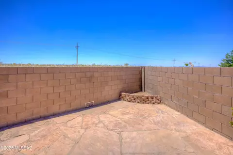 Exterior - 9620 E Paseo San Bernardo, Tucson, AZ 85747 photo 6 of 8
