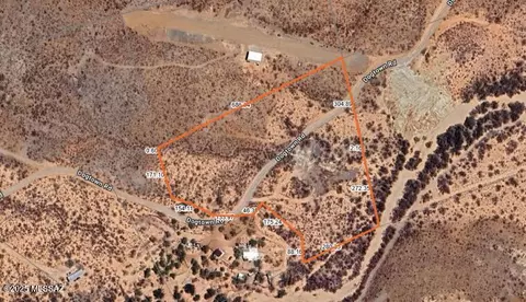 6724 W Dogtown Rd, Sahuarita, AZ 85629