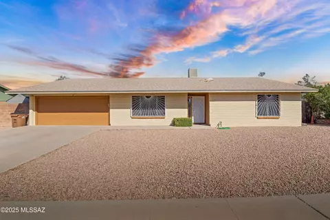4680 W Wild Horse Dr, Tucson, AZ 85742