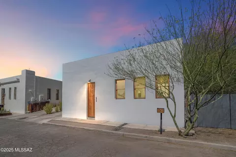 573 S 9th Ave, Tucson, AZ 85701