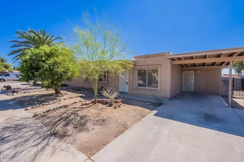 2340 S Window Rock Pl, Tucson, AZ 85710
