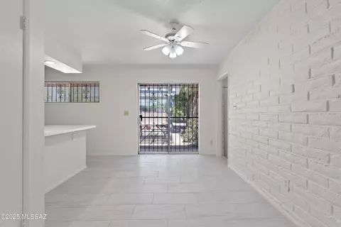 Dining - 402 E Jacinto St, Tucson, AZ 85705 photo 1 of 1