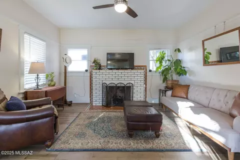 Living - 16 E 15th St, Tucson, AZ 85701 photo 2 of 3