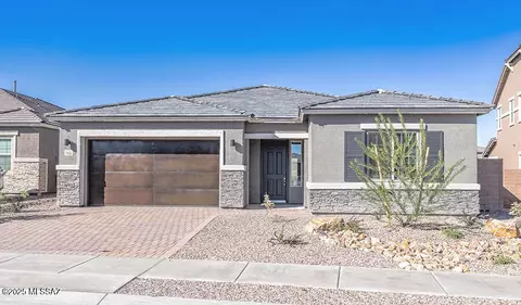 7954 S Orions Belt Dr, Tucson, AZ 85747
