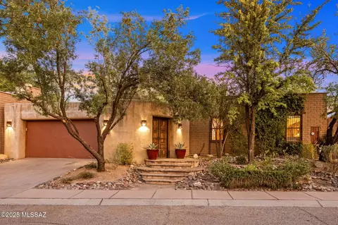 3008 E Placita Santa Lucia, Tucson, AZ 85716