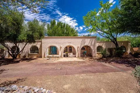 12335 E Barbary Coast Rd, Tucson, AZ 85749