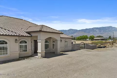 639 E Bowler Ln, Safford, AZ 85546