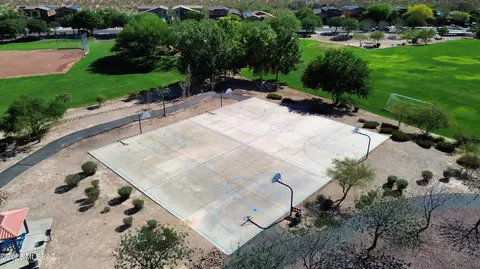 View/Area - 7168 E Bloomtree Ln, Tucson, AZ 85756 photo 2 of 4