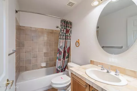 Bath - 63572 E Holiday Dr, Saddlebrooke, AZ 85739 photo 4 of 4