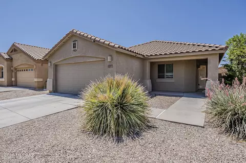 6646 E Splendid Ln, Tucson, AZ 85756