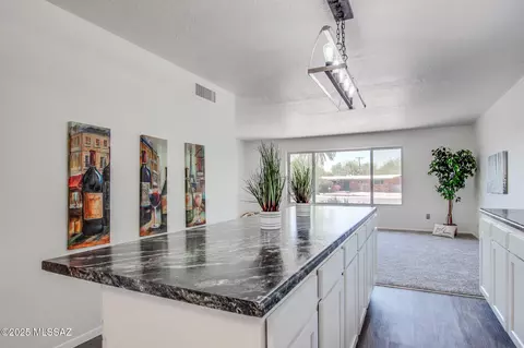 5772 E Seneca St, Tucson, AZ 85712