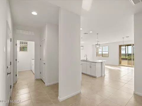 8302 S Cabari Mine Way, Tucson, AZ 85747