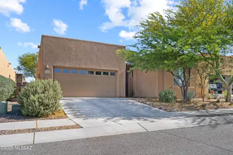8984 E Wright School Loop, Tucson, AZ 85715