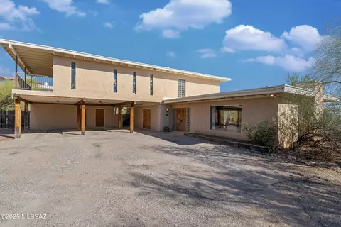 5705 E Calle Del Ciervo, Tucson, AZ 85750